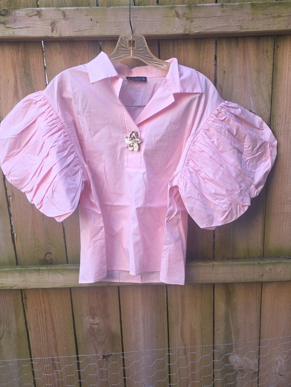 Massimo Light Pink Puff-Sleeve  Blouse with Decorative Pin
